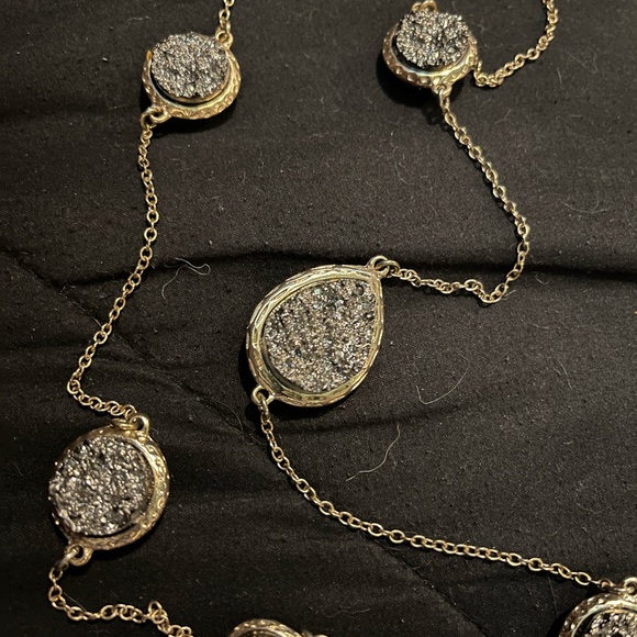 🚨3 for $15🚨 Lot of 4 Statement Necklaces - Picture 6 of 6